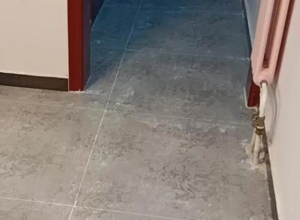 上街区瓷砖空鼓维修公司分享下上街区地砖空鼓了怎么办